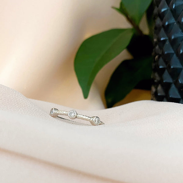 Cicee Orbit ring 3 moissanite silver