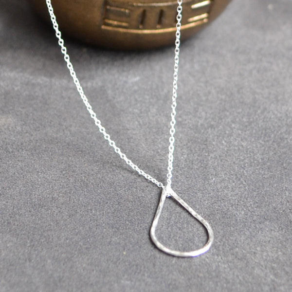 Cicee hammered silver teardrop nekclace