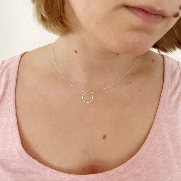 Cicee creative hammered circle necklace