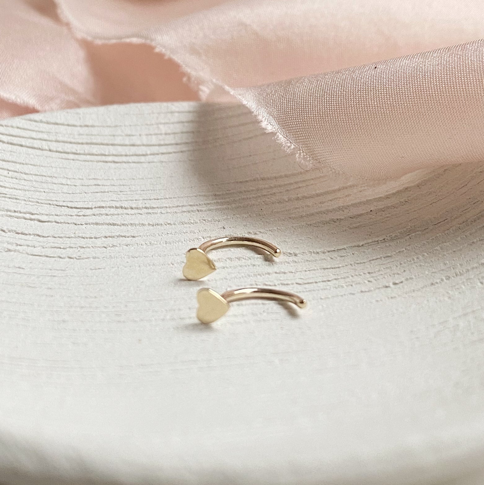 9ct Gold small heart pull through hoops – Cicee Creative