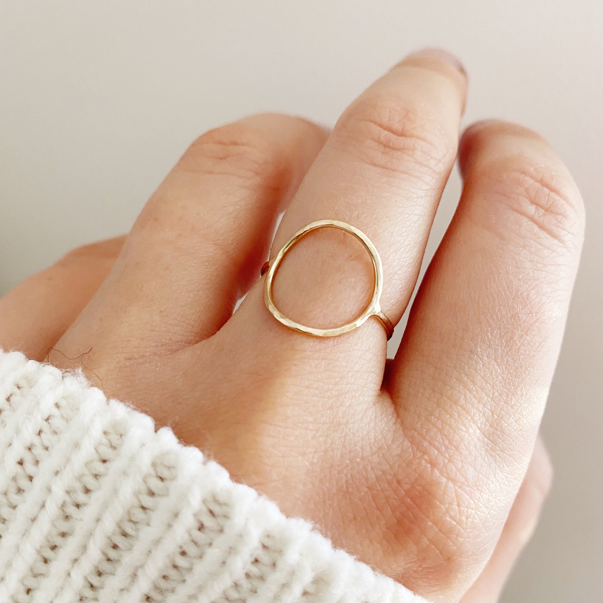 Hammered circle ring in 9ct gold